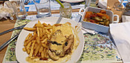 Le Bouche à Oreilles food